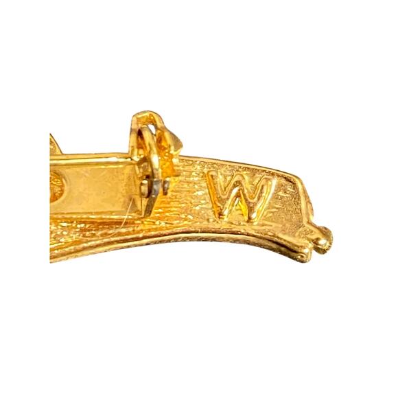 Pin Brooch Bouquet of Red Roses Goldtone 2 in X .75 in Marked Joesph Warner (W) - Picture 5 of 11